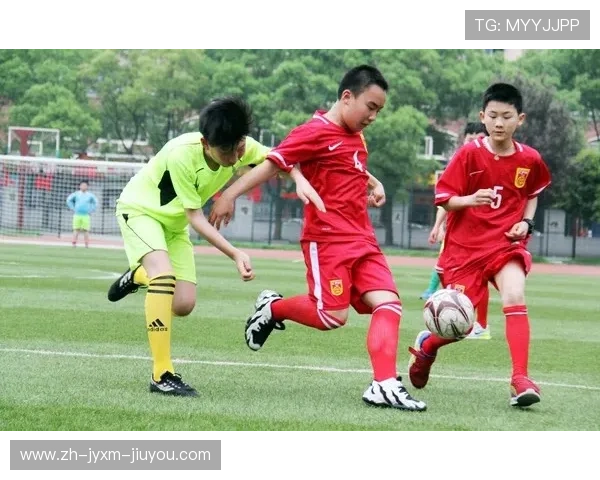 足球运动对青少年的教育意义与价值